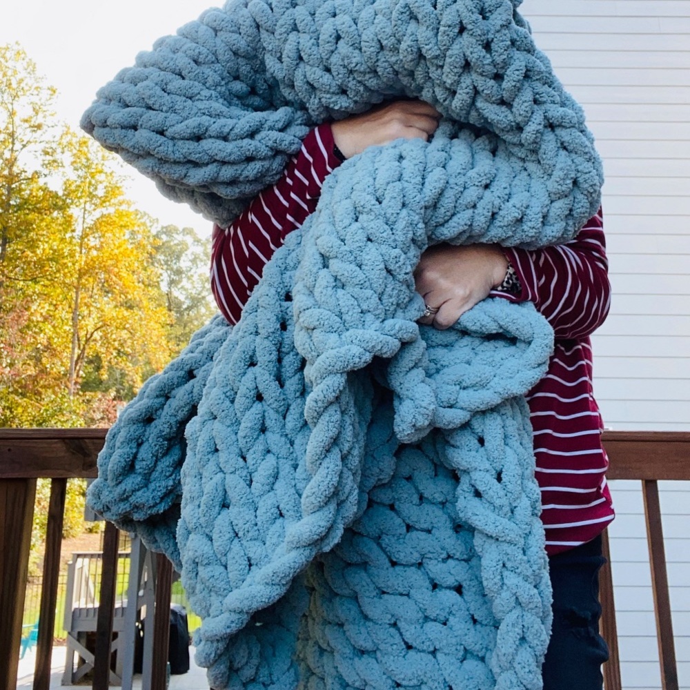 💙 Cool Blue HandKnit Chunky Knit Blanket ✨NEW✨
